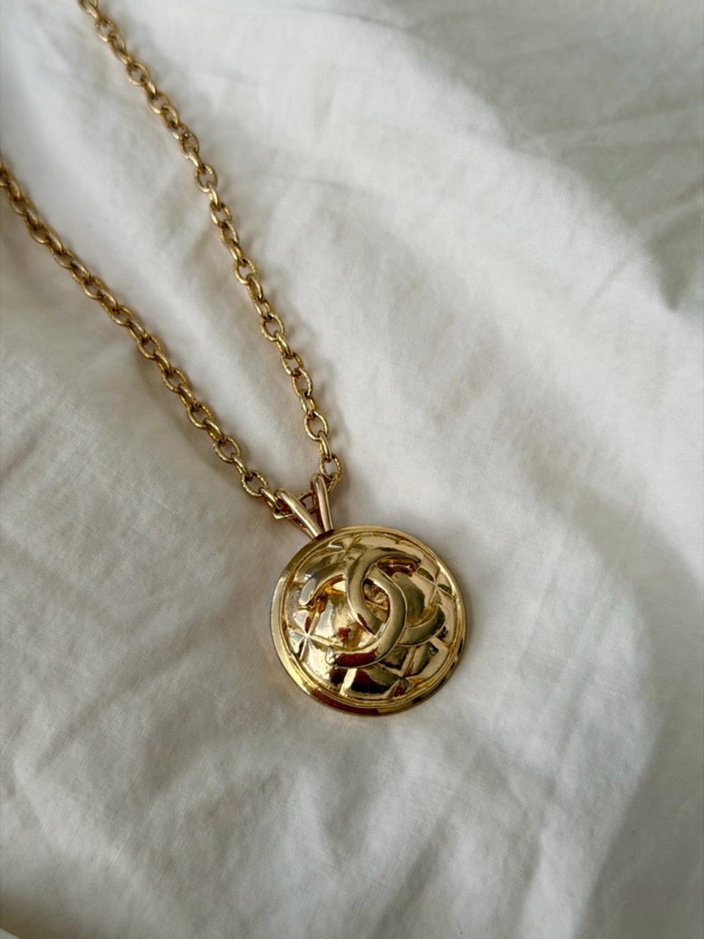 Vintage Gold-Tone Chanel Interlocking CC Pendant Necklace - Picture 11 of 17